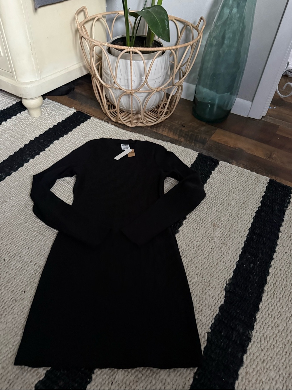 Victoria's Secret PINK Long Sleeve Ribbed Dress, Black, Small- NWT